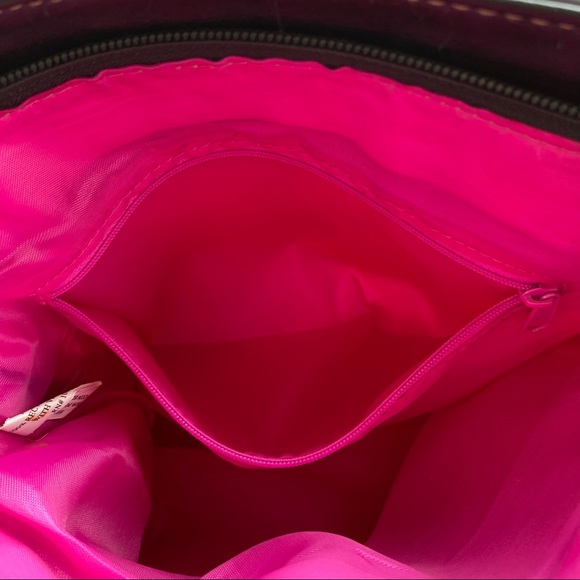 Lily Bloom Flower Crossbody - Picture 6 of 13